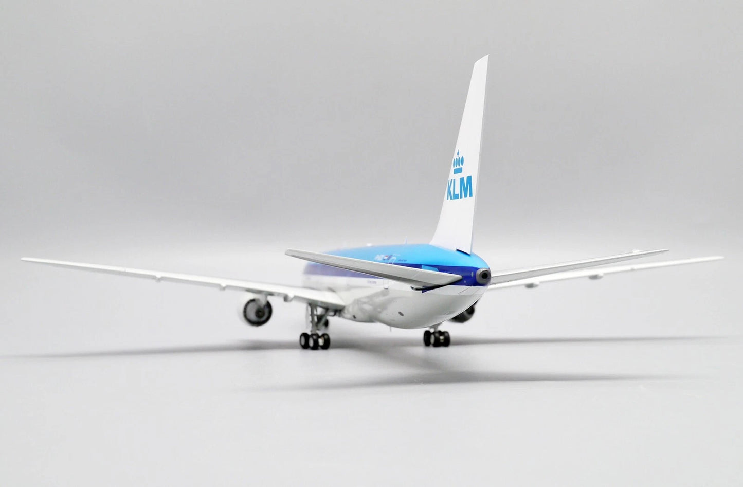 JC WINGS B767-300ER ROYAL DUTCH AIRLINES (KLM) REG: PH-BZK