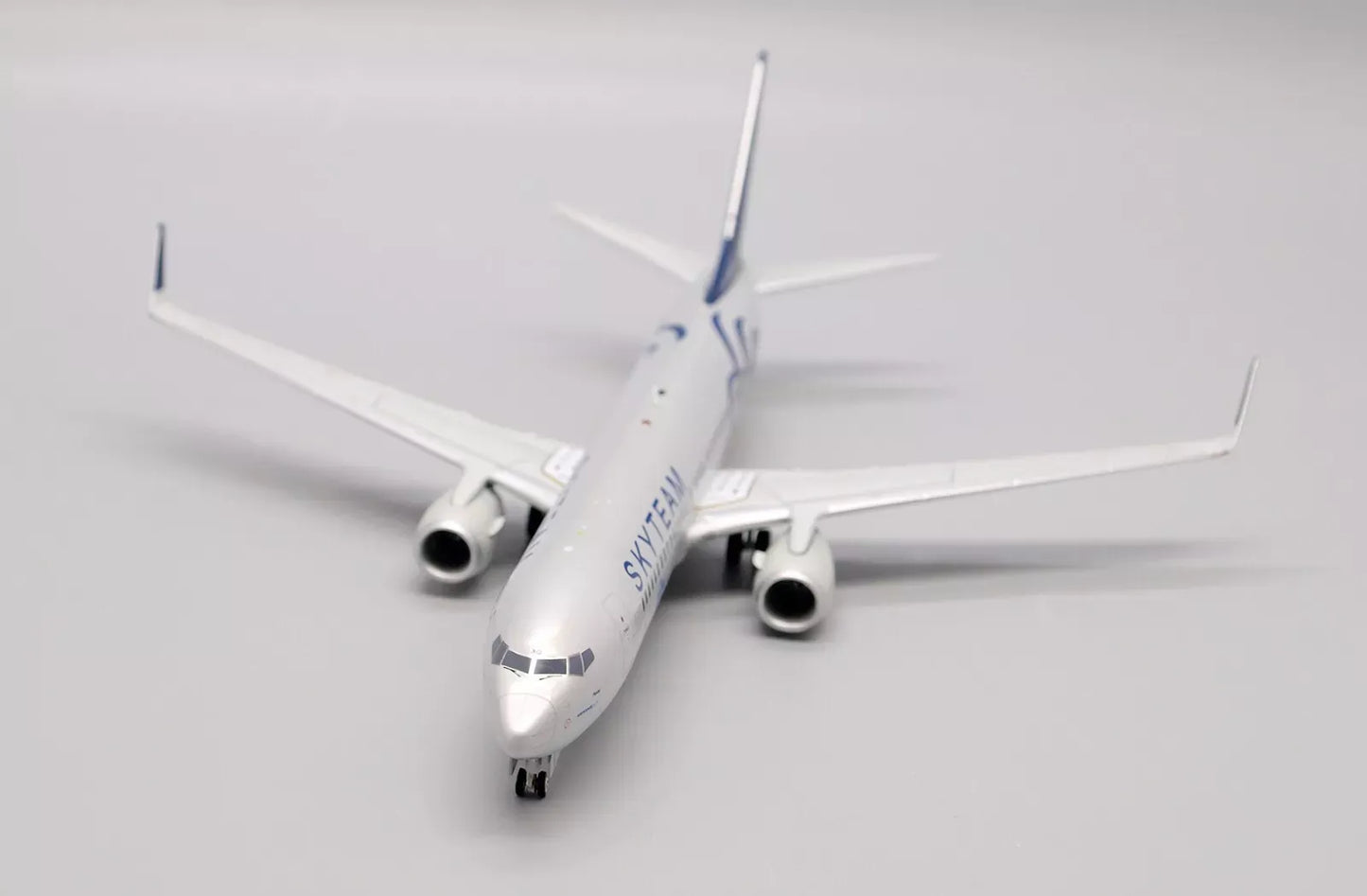 JC WINGS B737-900 KLM ROYAL DUTCH AIRLINES SKYTEAM REG: PH-BXO