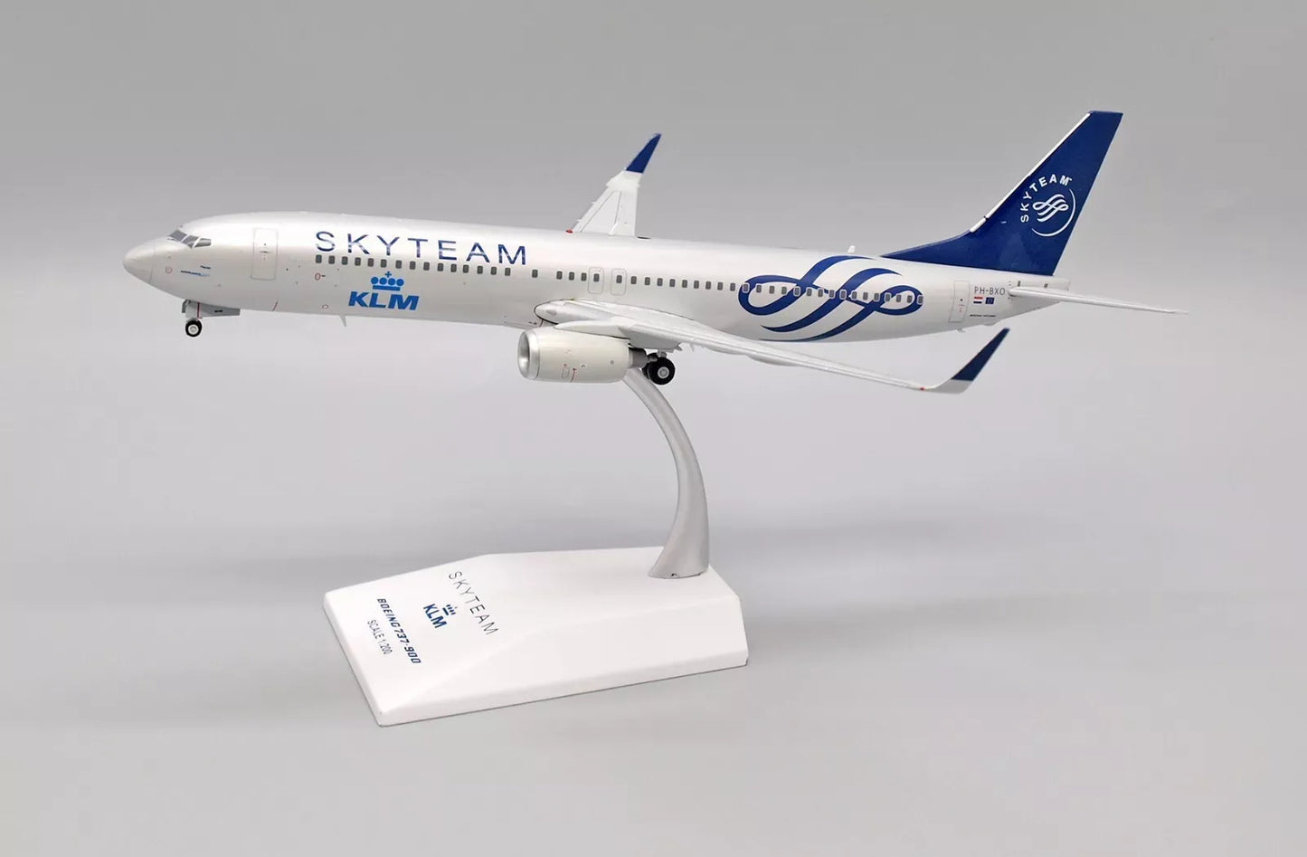 JC WINGS B737-900 KLM ROYAL DUTCH AIRLINES SKYTEAM REG: PH-BXO