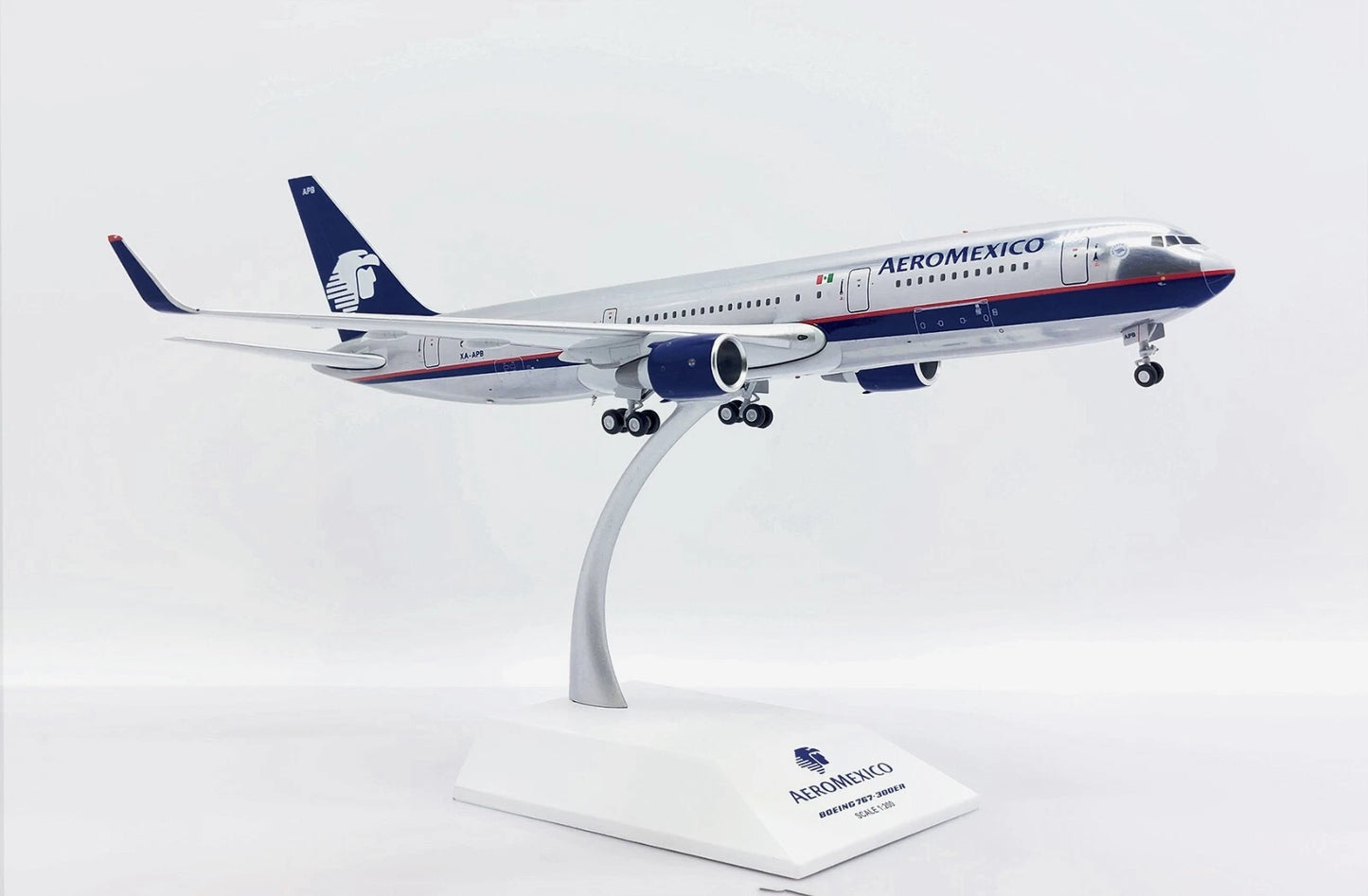 JC WINGS B767-300ER AEROMEXICO POLISHED REG: XA-APB