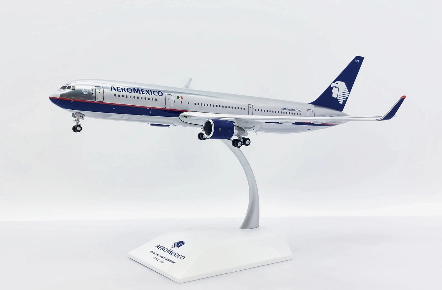 JC WINGS B767-300ER AEROMEXICO POLISHED REG: XA-APB