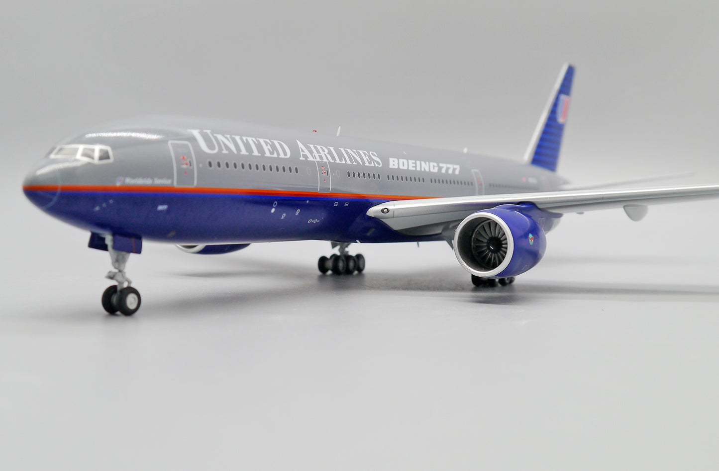 JC WINGS B777-200 UNITED AIRLINES "BATTLESHIP" REG: N777UA