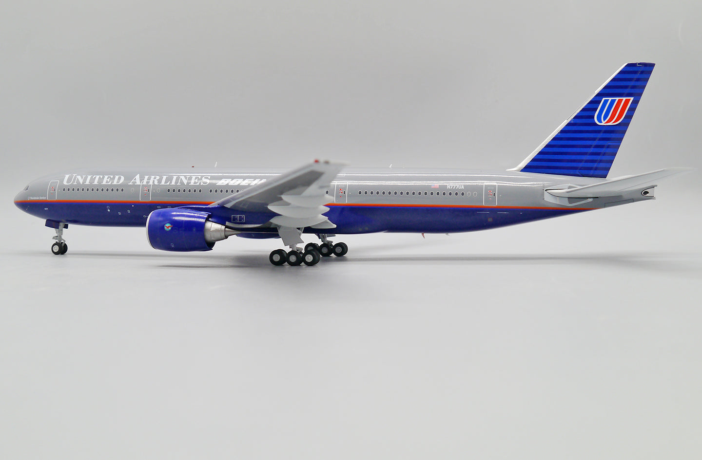JC WINGS B777-200 UNITED AIRLINES "BATTLESHIP" REG: N777UA
