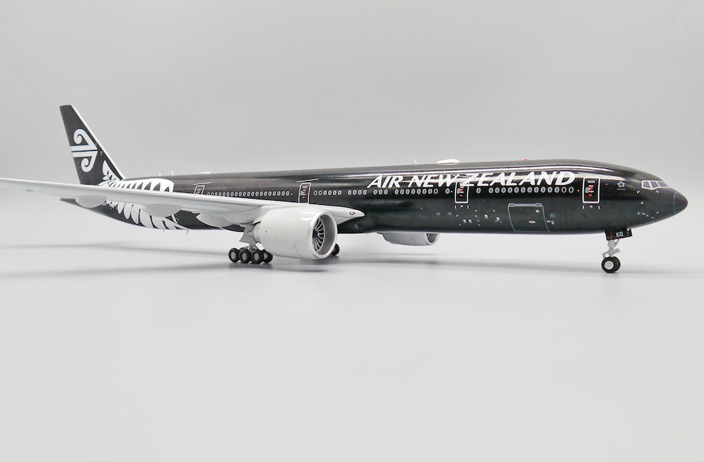 JC WINGS B777-300ER AIR NEW ZEALAND "ALL BLACKS" (ADVANCED ENGINE OPTION) REG: ZK-OKQ