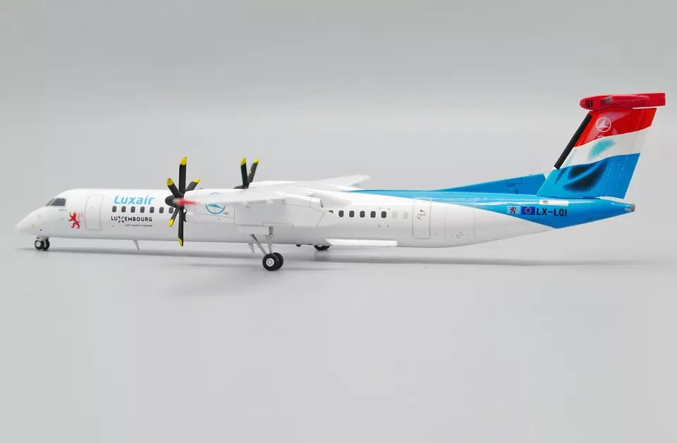 JC WINGS DASH 8-Q400 LUXAIR REG: LX-LQI