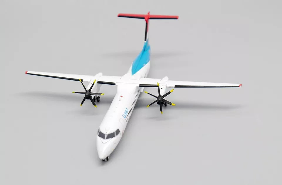 JC WINGS DASH 8-Q400 LUXAIR REG: LX-LQI