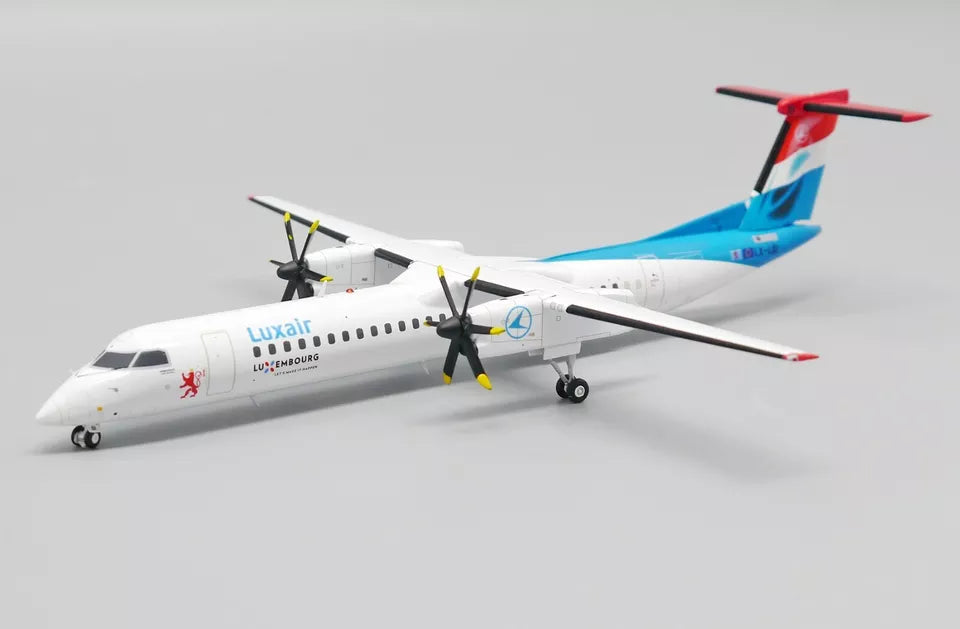 JC WINGS DASH 8-Q400 LUXAIR REG: LX-LQI