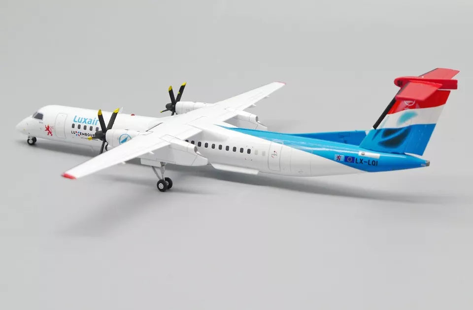 JC WINGS DASH 8-Q400 LUXAIR REG: LX-LQI