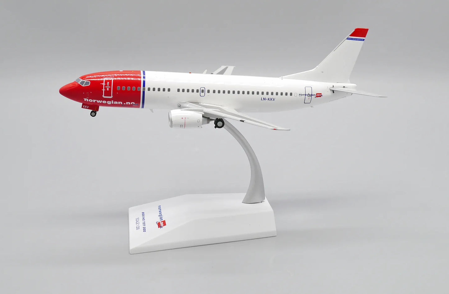 JC WINGS B737-300 NORWEGIAN REG: LN-KKV