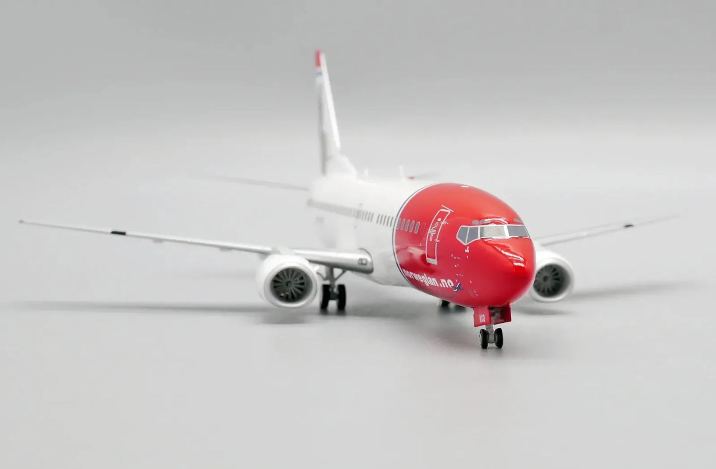 JC WINGS B737-300 NORWEGIAN AIR SHUTTLE "REAL NORWEGIAN" REG: LN-KKQ