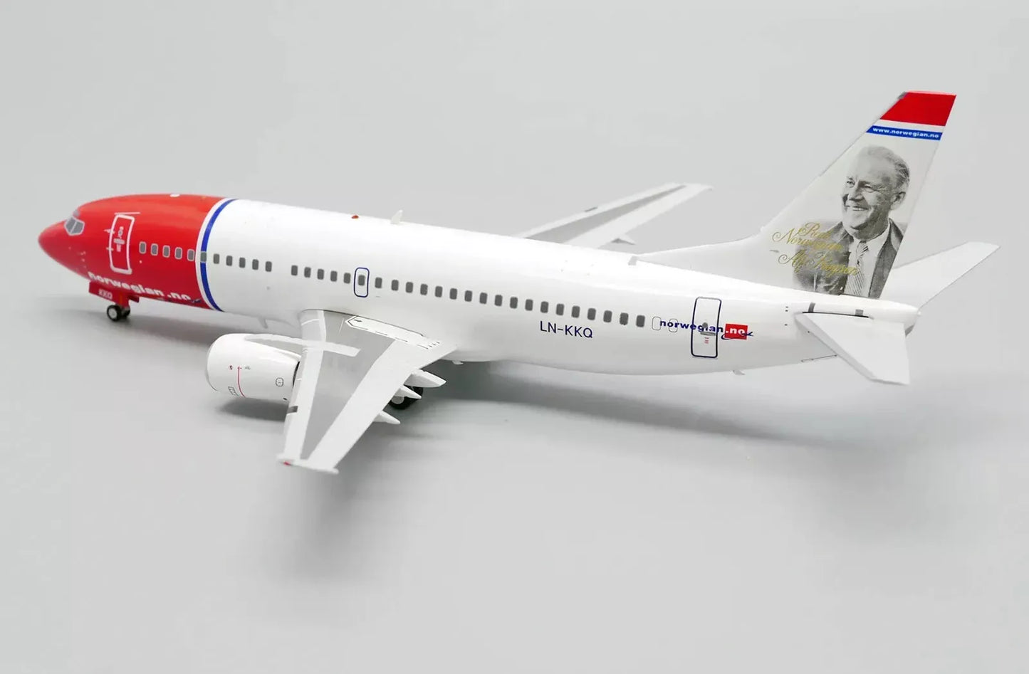 JC WINGS B737-300 NORWEGIAN AIR SHUTTLE "REAL NORWEGIAN" REG: LN-KKQ