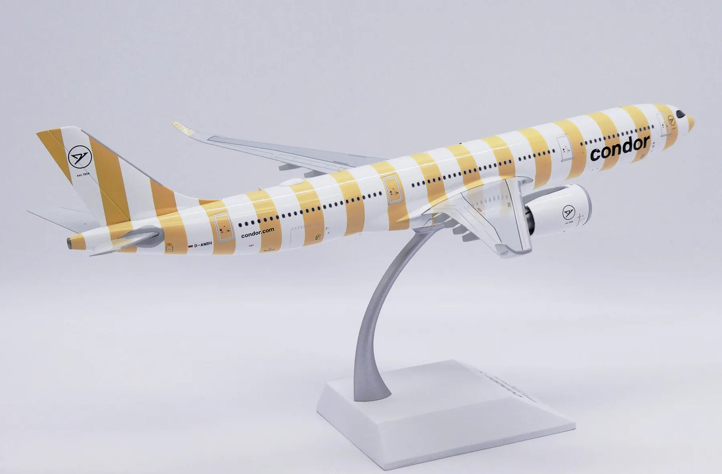 JC WINGS A330-900NEO CONDOR "CONDOR BEACH" REG: D-ANRH
