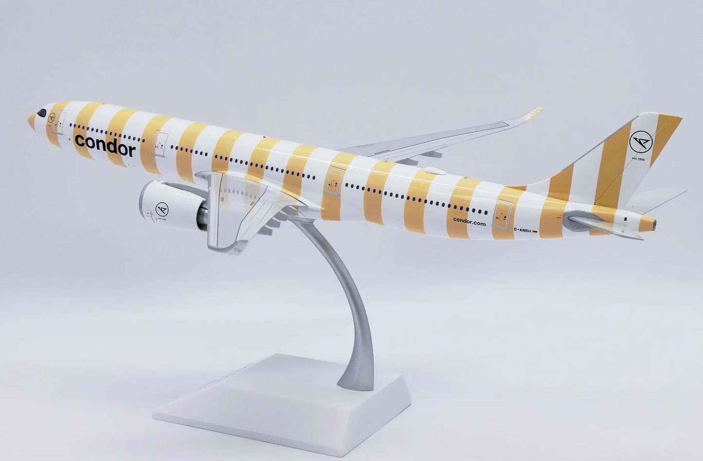 JC WINGS A330-900NEO CONDOR "CONDOR BEACH" REG: D-ANRH