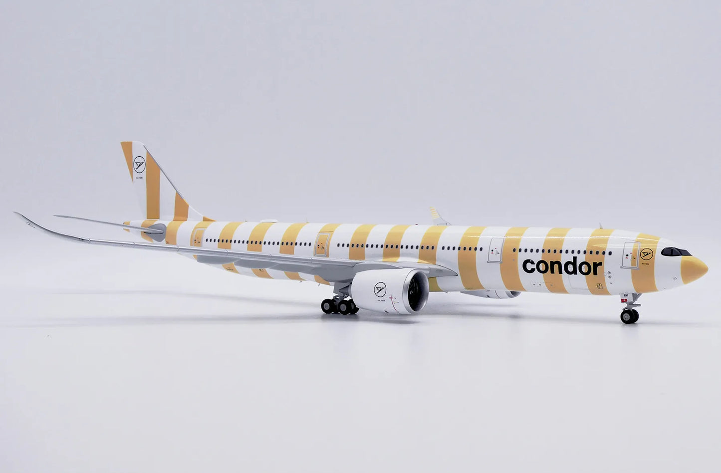 JC WINGS A330-900NEO CONDOR "CONDOR BEACH" REG: D-ANRH