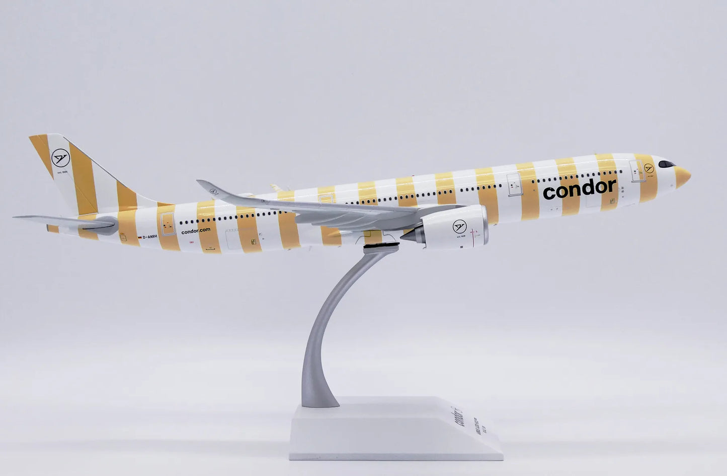 JC WINGS A330-900NEO CONDOR "CONDOR BEACH" REG: D-ANRH