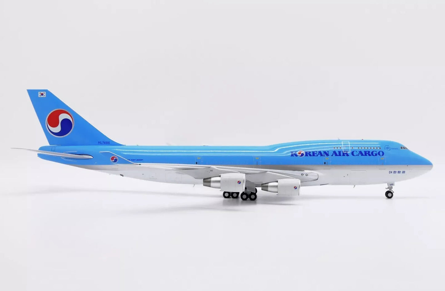 JC WINGS B747-400BCF KOREAN AIR CARGO REG: HL7486