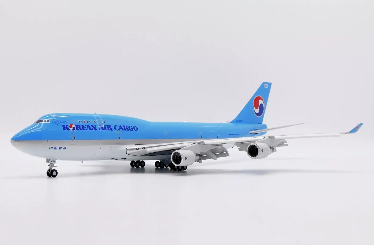 JC WINGS B747-400BCF KOREAN AIR CARGO REG: HL7486