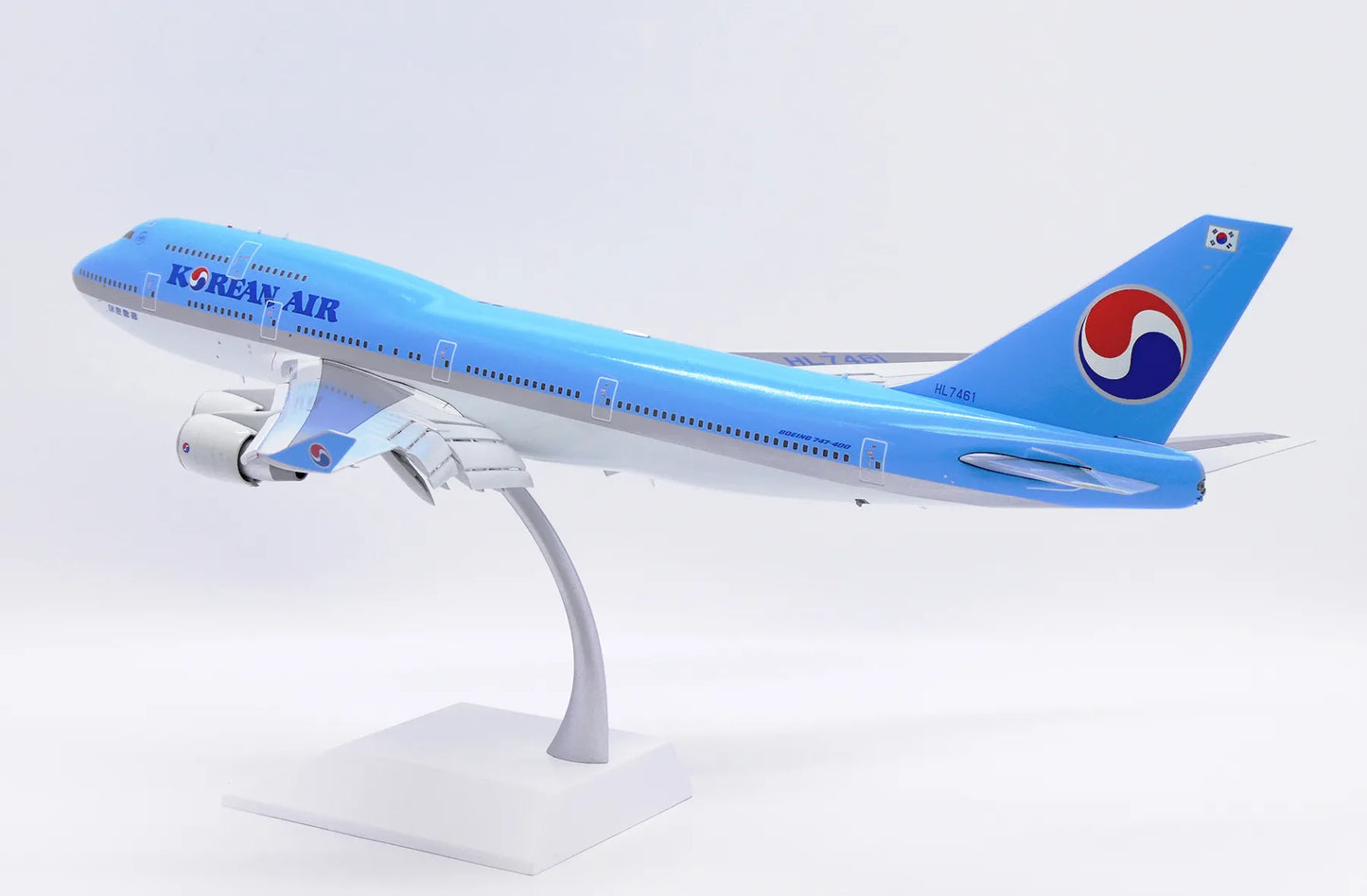 JC WINGS B747-400 KOREAN AIR "LAST FLIGHT" (FLAPS DOWN) REG: HL7461