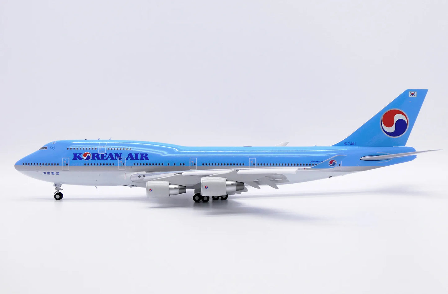 JC WINGS B747-400 KOREAN AIR "LAST FLIGHT" (FLAPS DOWN) REG: HL7461