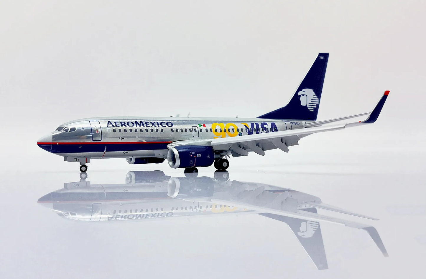 JC WINGS B737-700 AEROMEXICO "GO VISA" (POLISHED) (FLAPS DOWN) REG: N784XA