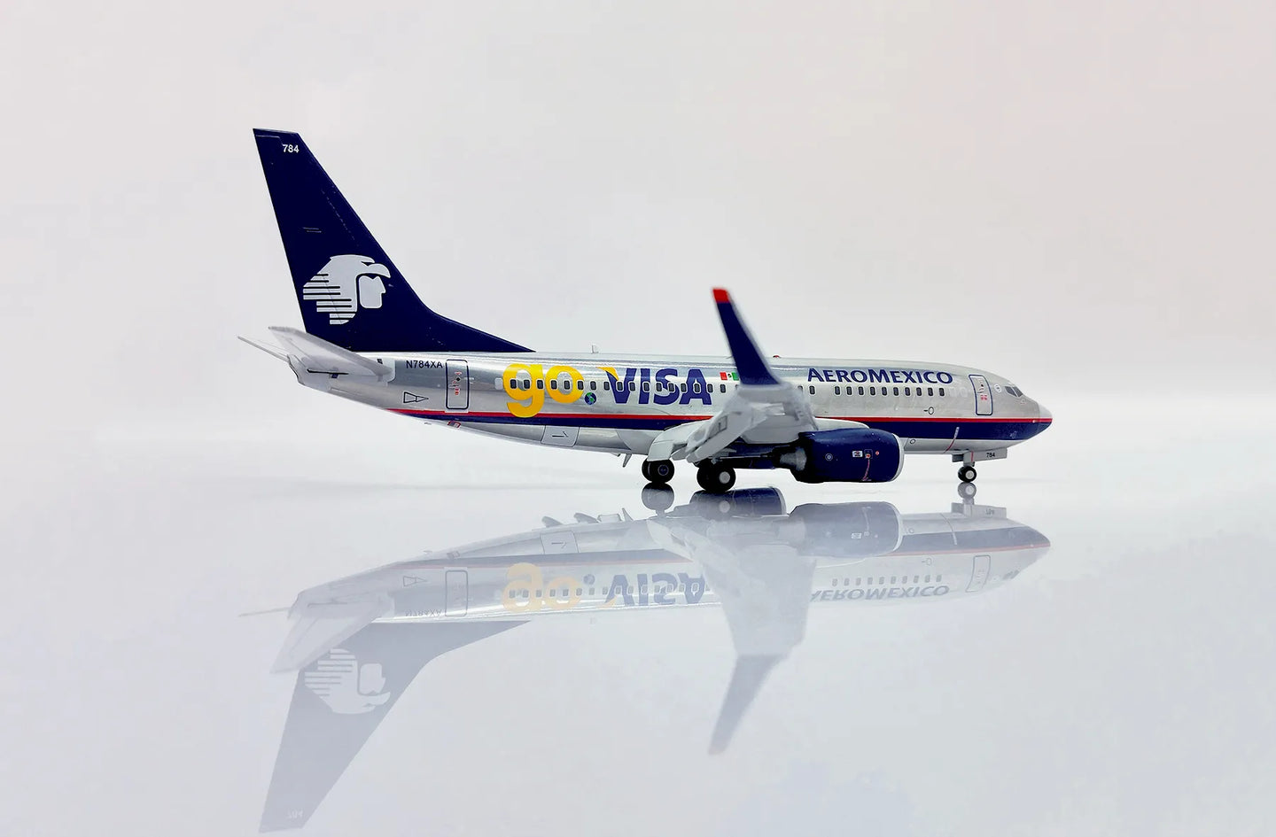 JC WINGS B737-700 AEROMEXICO "GO VISA" (POLISHED) (FLAPS DOWN) REG: N784XA
