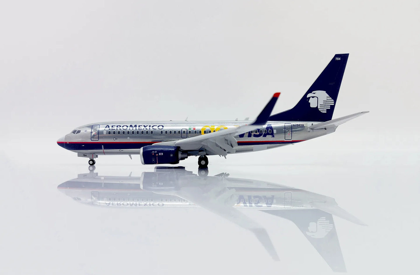 JC WINGS B737-700 AEROMEXICO "GO VISA" (POLISHED) (FLAPS DOWN) REG: N784XA
