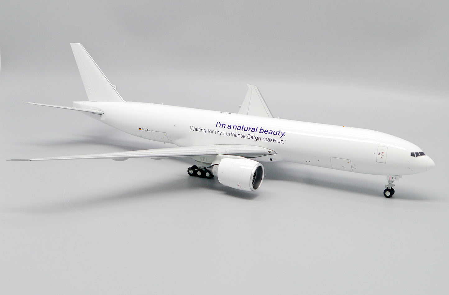 JCWINGS B777-200LRF LUFTHANSA CARGO NATURAL BEAUTY INTERACTIVE REG: D-ALFJ