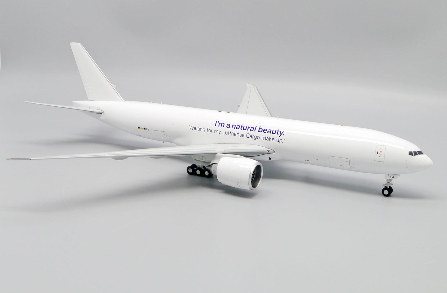 JCWINGS B777-200LRF LUFTHANSA CARGO NATURAL BEAUTY INTERACTIVE REG: D-ALFJ