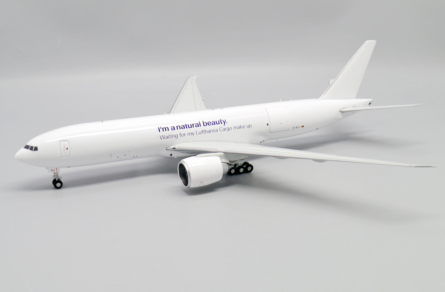 JCWINGS B777-200LRF LUFTHANSA CARGO NATURAL BEAUTY INTERACTIVE REG: D-ALFJ