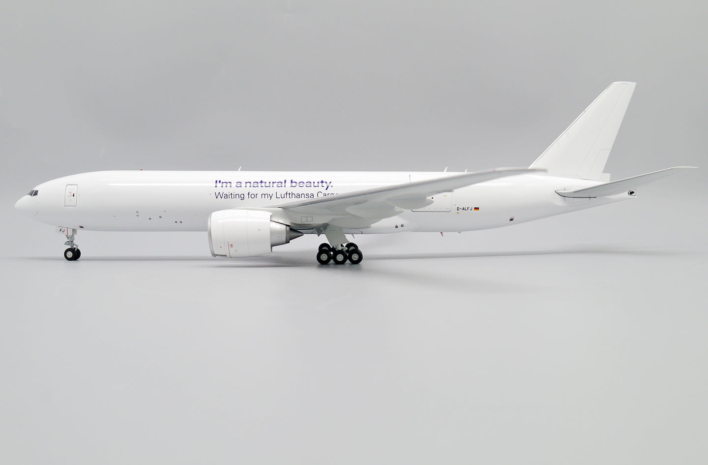 JCWINGS B777-200LRF LUFTHANSA CARGO NATURAL BEAUTY INTERACTIVE REG: D-ALFJ