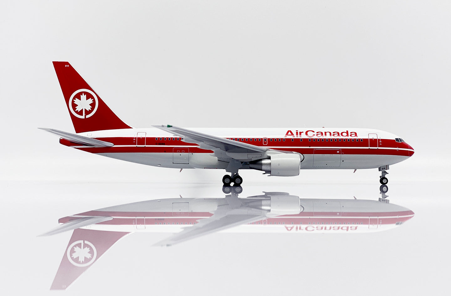 JC WINGS B767-200ER AIR CANADA REG: C-GDSS