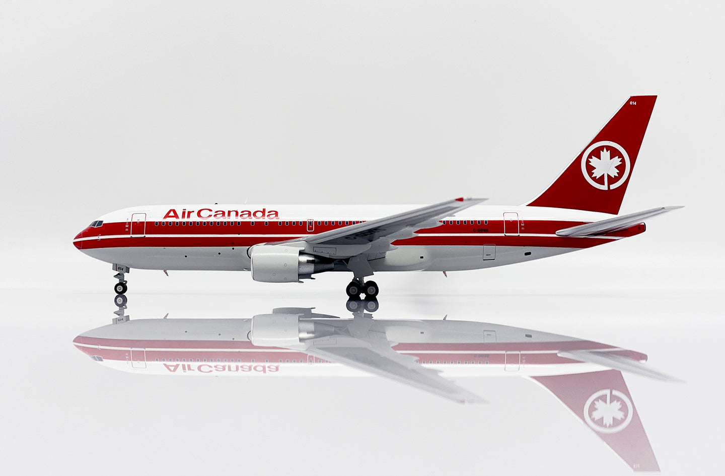 JC WINGS B767-200ER AIR CANADA REG: C-GDSS