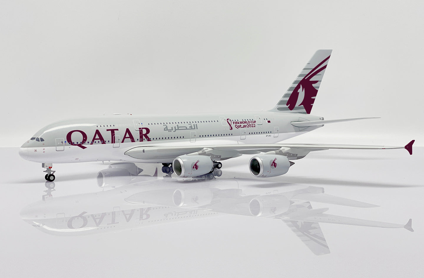 JC WINGS A380 QATAR AIRWAYS "WORLD CUP 2022" REG: A7-APJ
