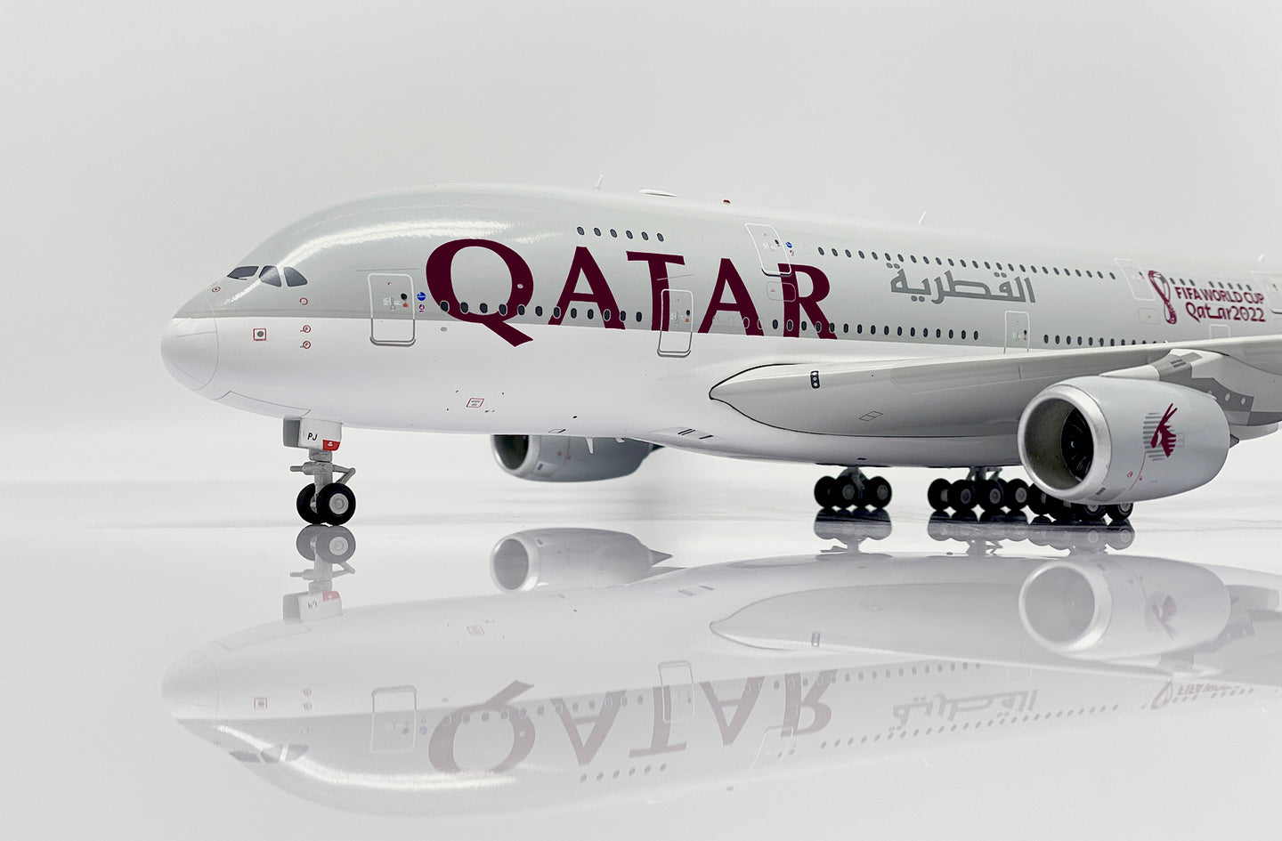 JC WINGS A380 QATAR AIRWAYS "WORLD CUP 2022" REG: A7-APJ
