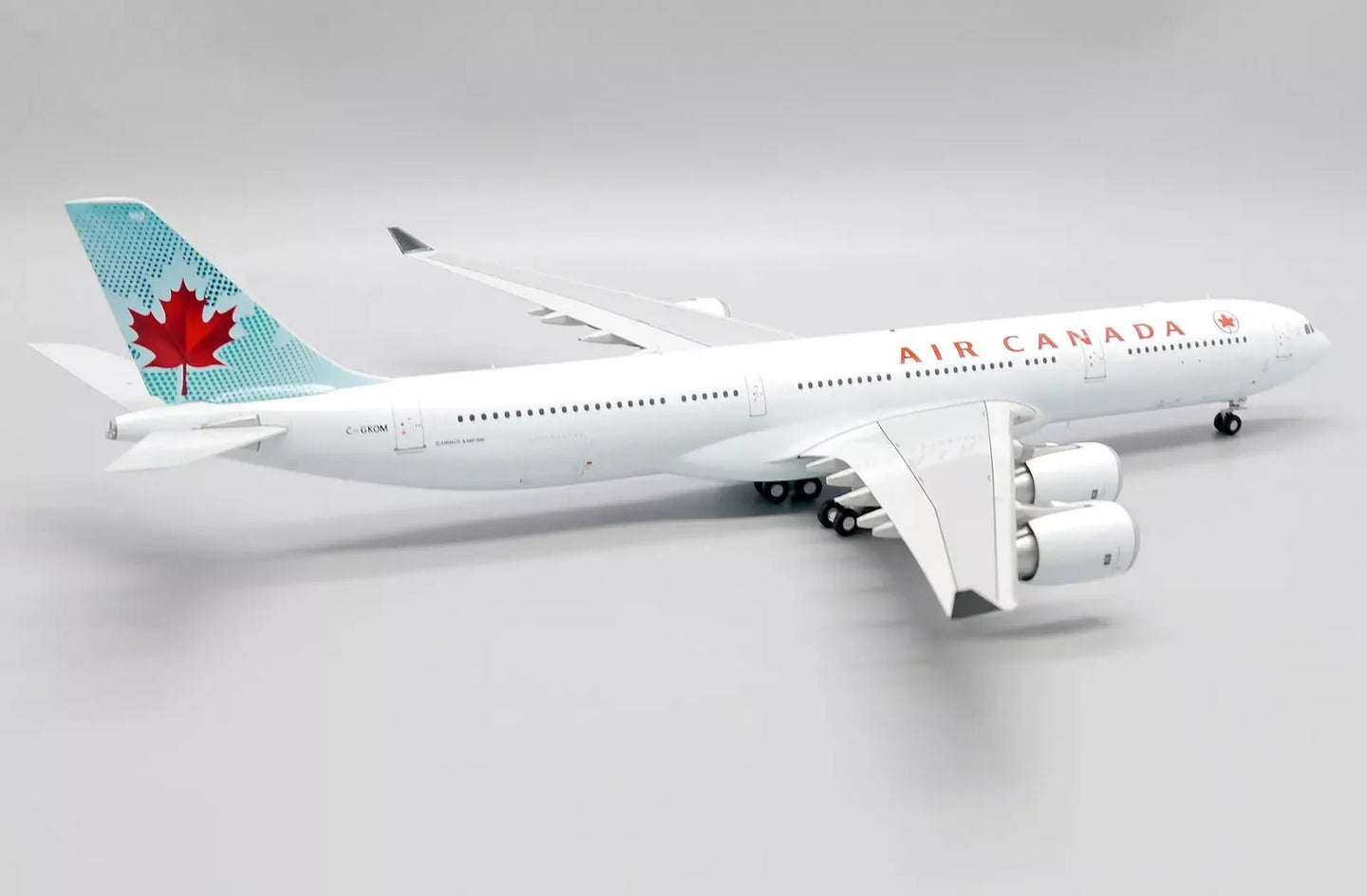JC WINGS A340-500 AIR CANADA REG: C-GKOM