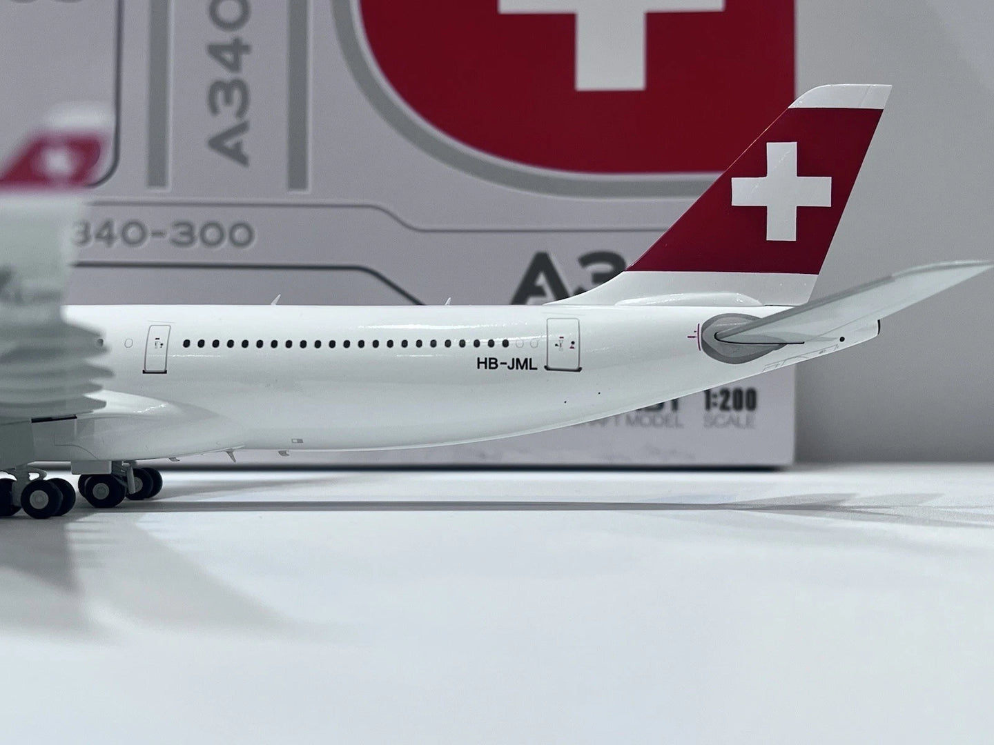 JC WINGS A340-300 SWISS INTERNATIONAL AIRLINES REG: HB-JML