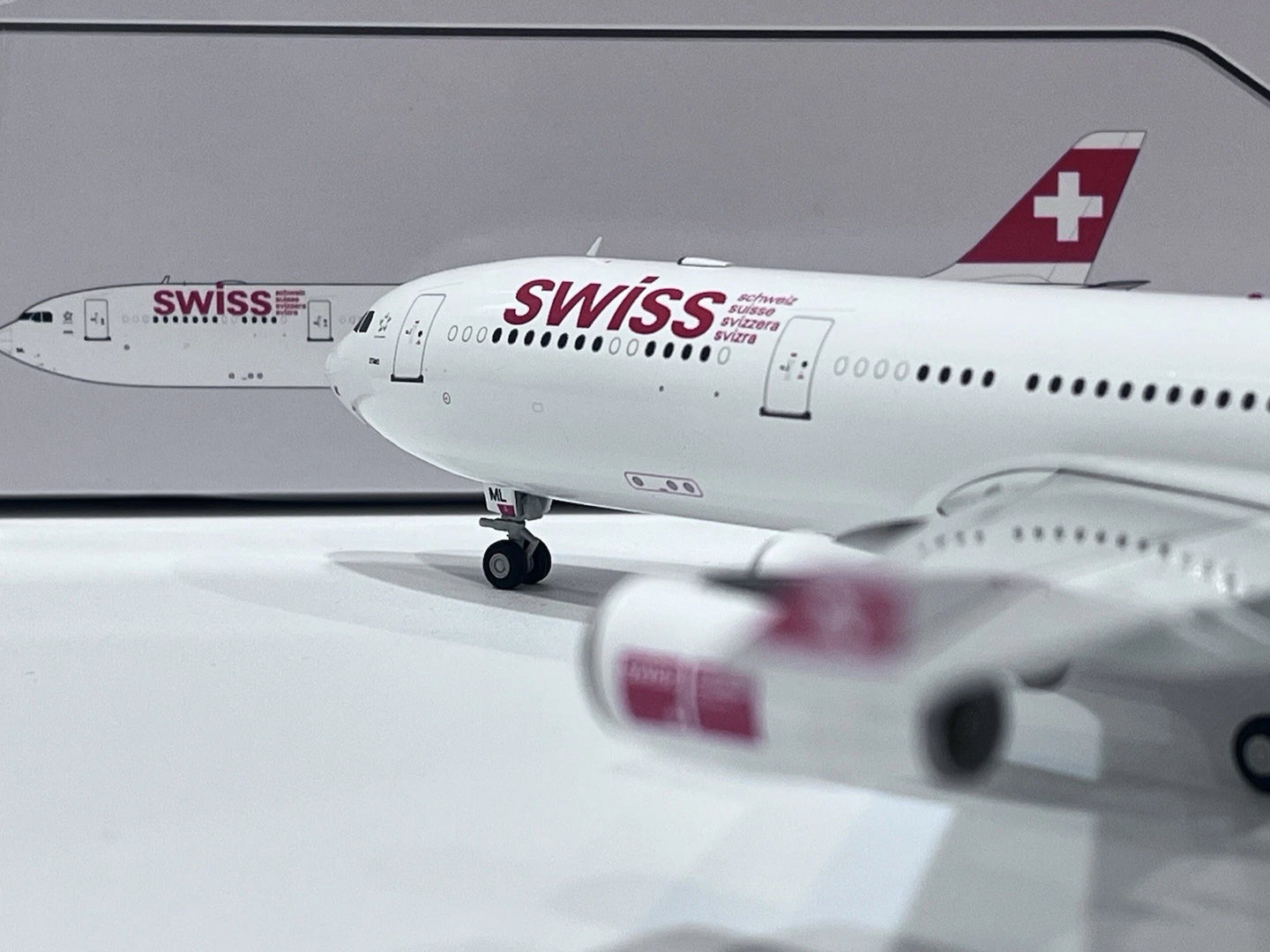 JC WINGS A340-300 SWISS INTERNATIONAL AIRLINES REG: HB-JML