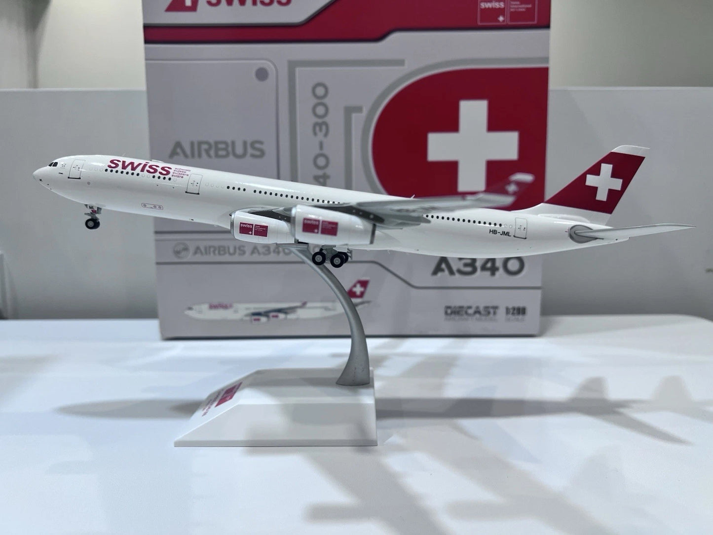 JC WINGS A340-300 SWISS INTERNATIONAL AIRLINES REG: HB-JML