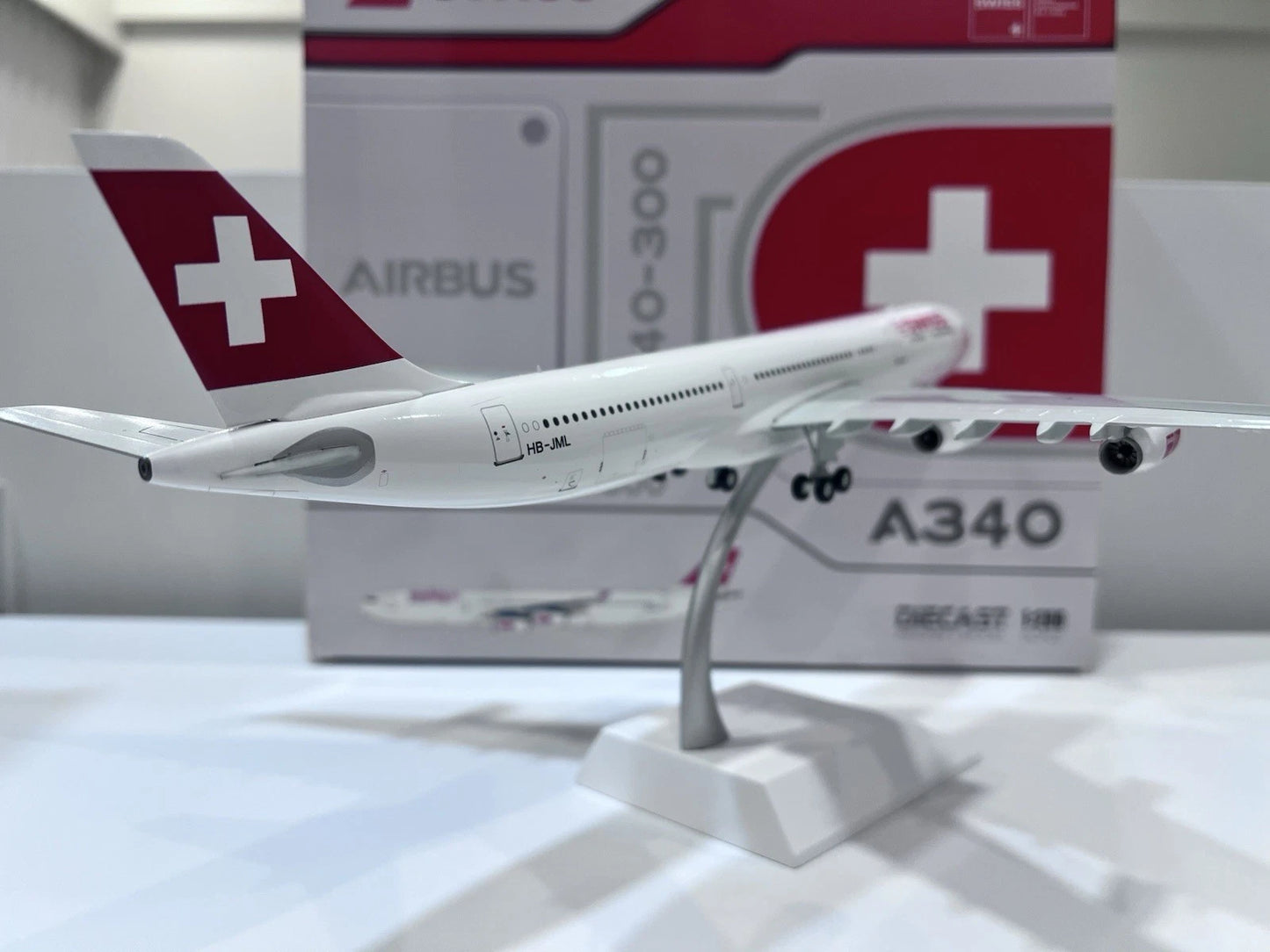 JC WINGS A340-300 SWISS INTERNATIONAL AIRLINES REG: HB-JML