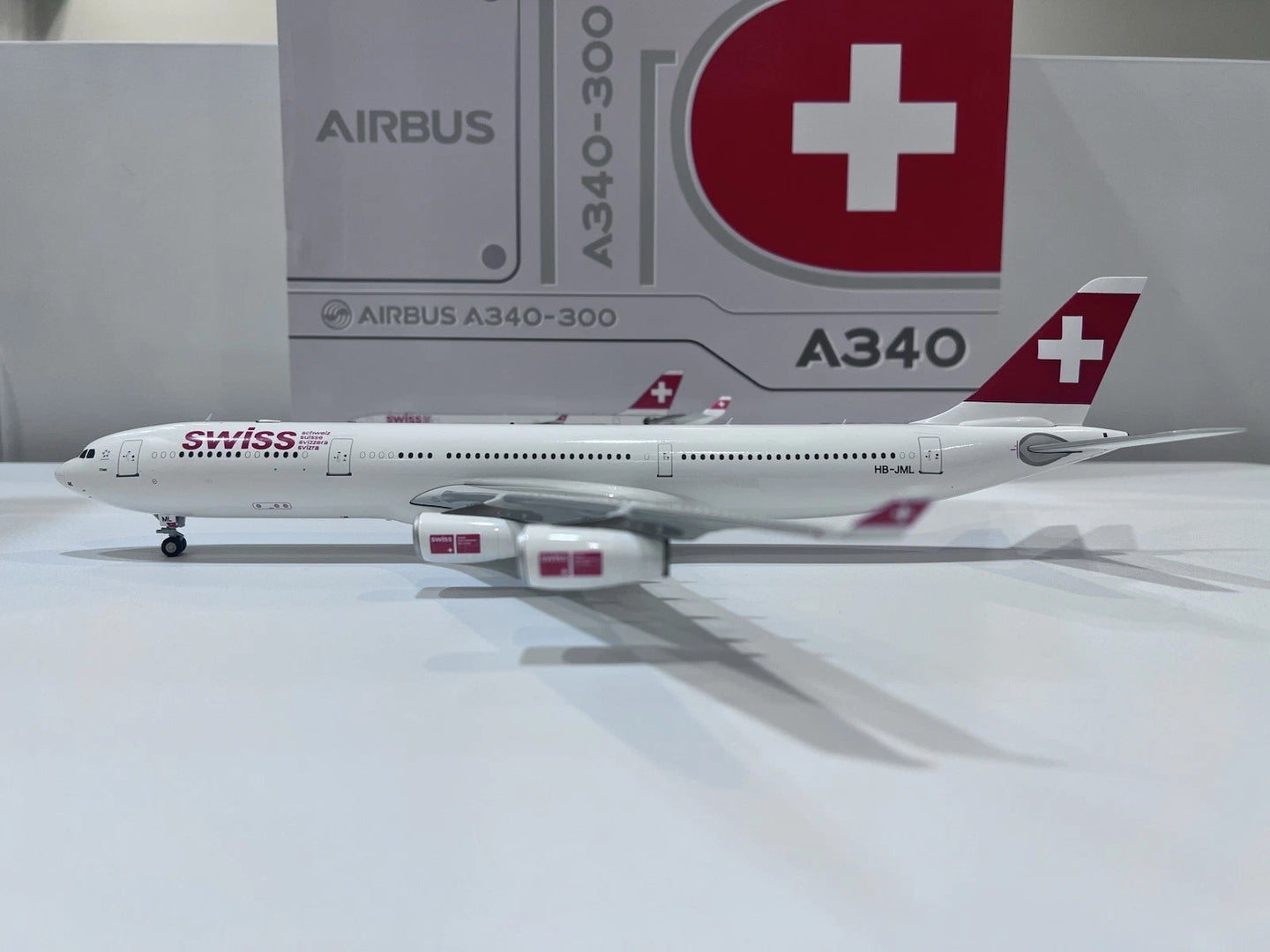JC WINGS A340-300 SWISS INTERNATIONAL AIRLINES REG: HB-JML