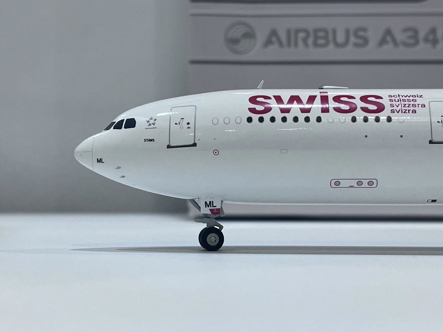 JC WINGS A340-300 SWISS INTERNATIONAL AIRLINES REG: HB-JML