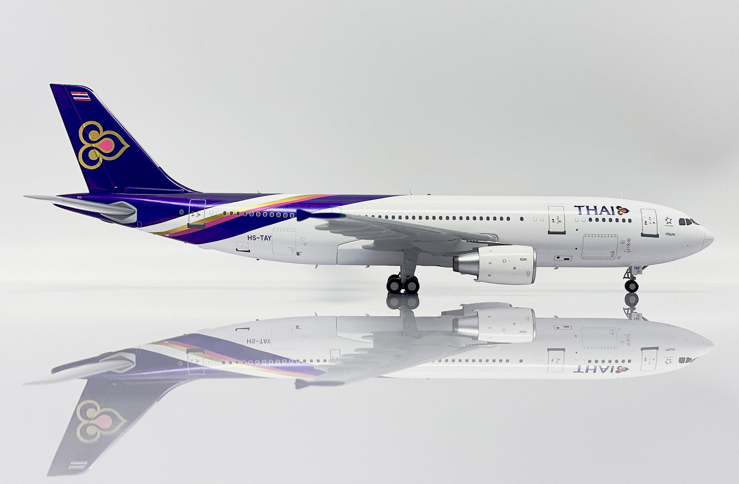 JC WINGS A300-600R THAI AIRWAYS REG: HS-TAY
