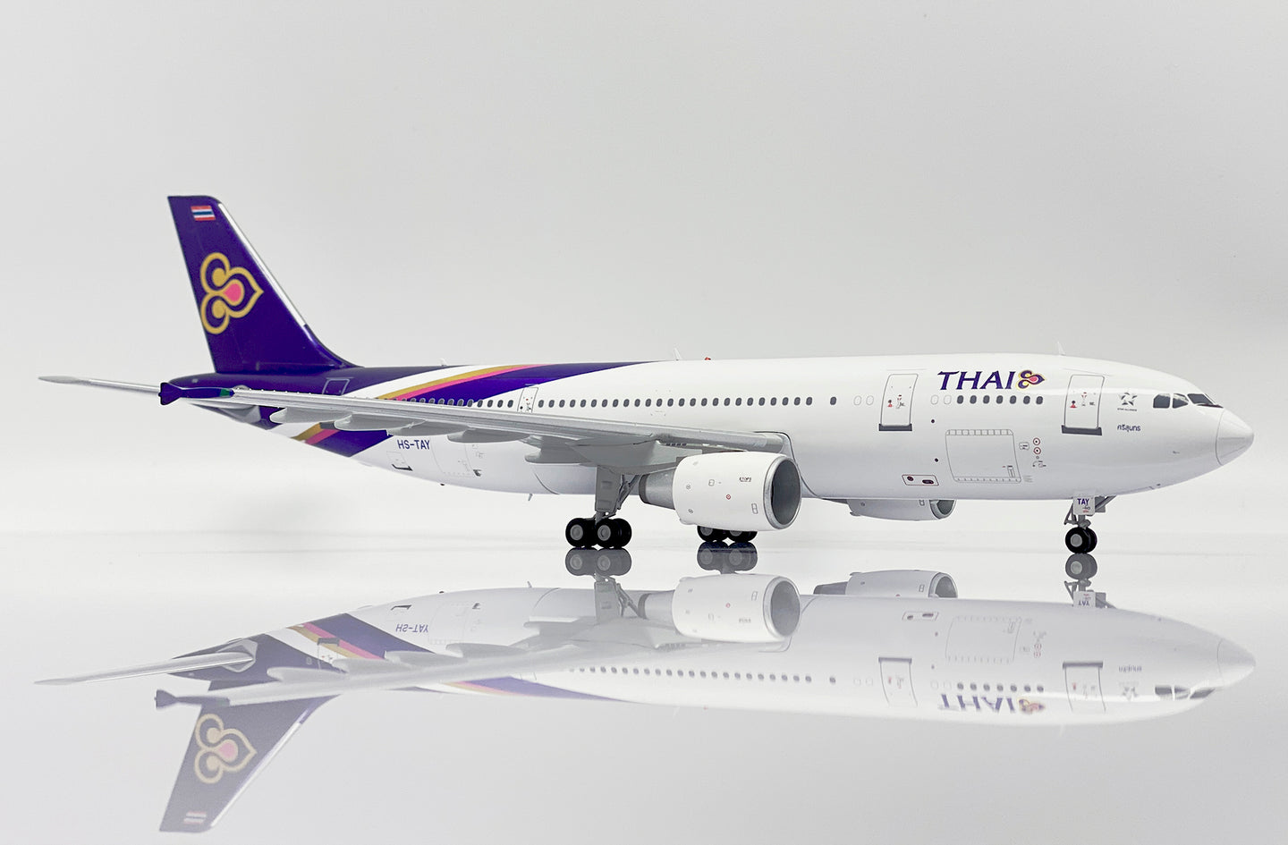 JC WINGS A300-600R THAI AIRWAYS REG: HS-TAY