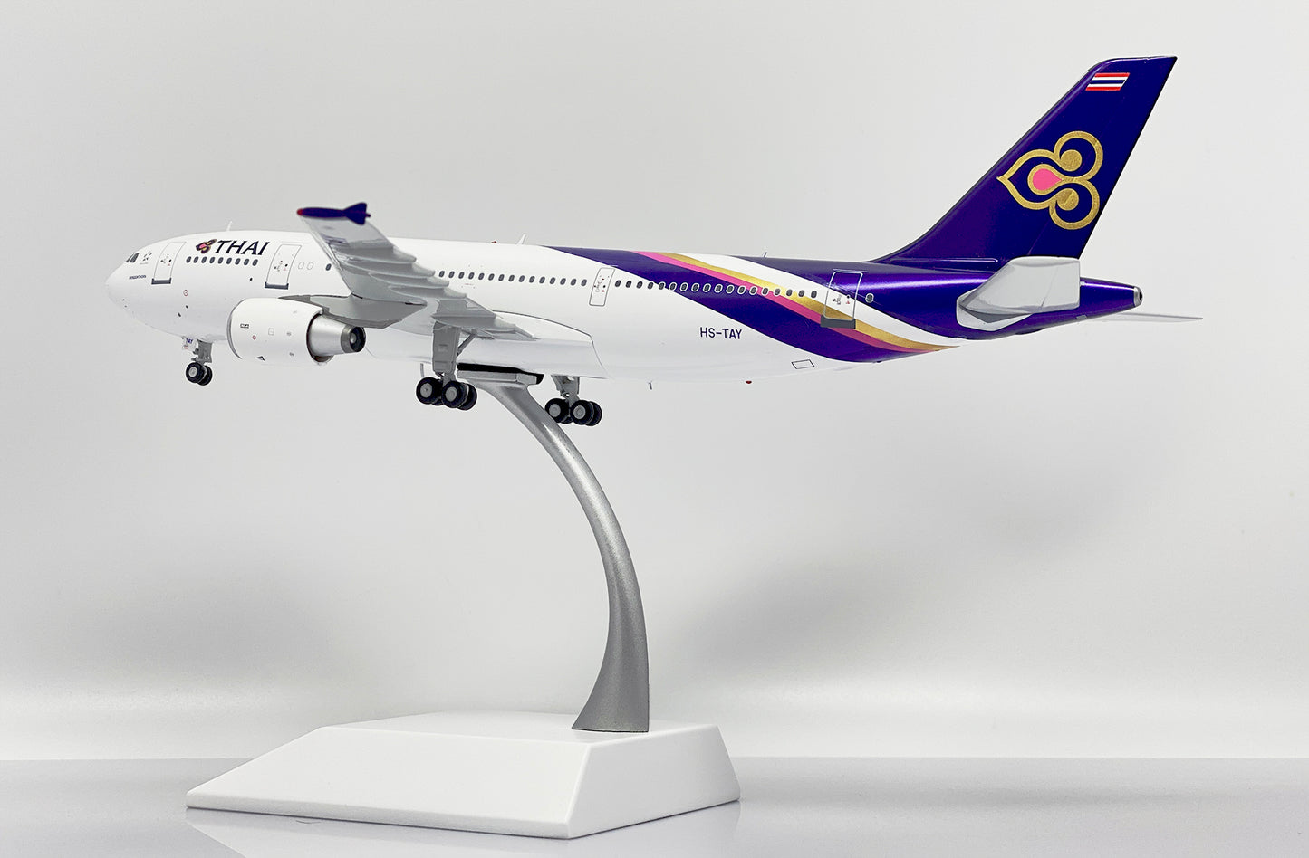 JC WINGS A300-600R THAI AIRWAYS REG: HS-TAY