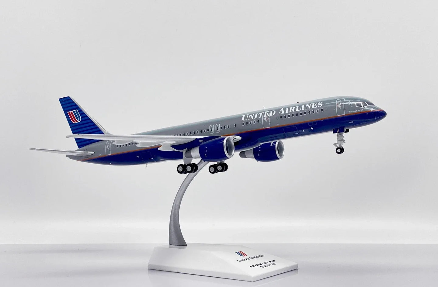 JC WINGS B757-200 UNITED AIRLINES "BATTLESHIP" REG: N509UA
