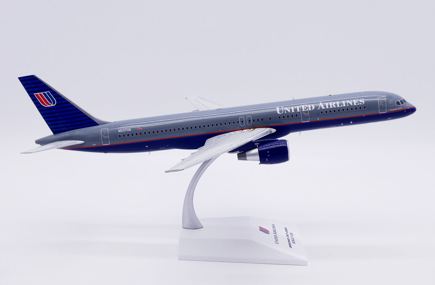 JC WINGS  B757-200 UNITED AIRLINES "BATTLESHIP" REG: N537UA