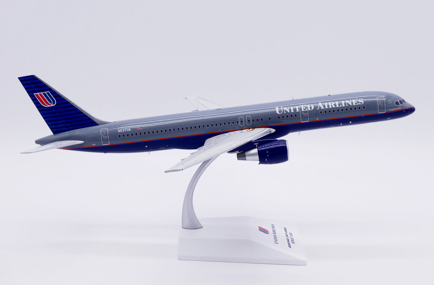 JC WINGS  B757-200 UNITED AIRLINES "BATTLESHIP" REG: N537UA