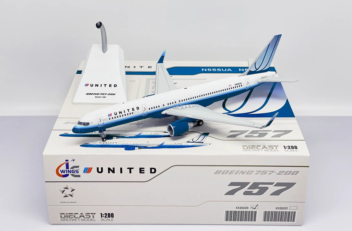 JC WINGS B757-200 UNITED AIRLINES "BLUE TULIP" REG: N555UA