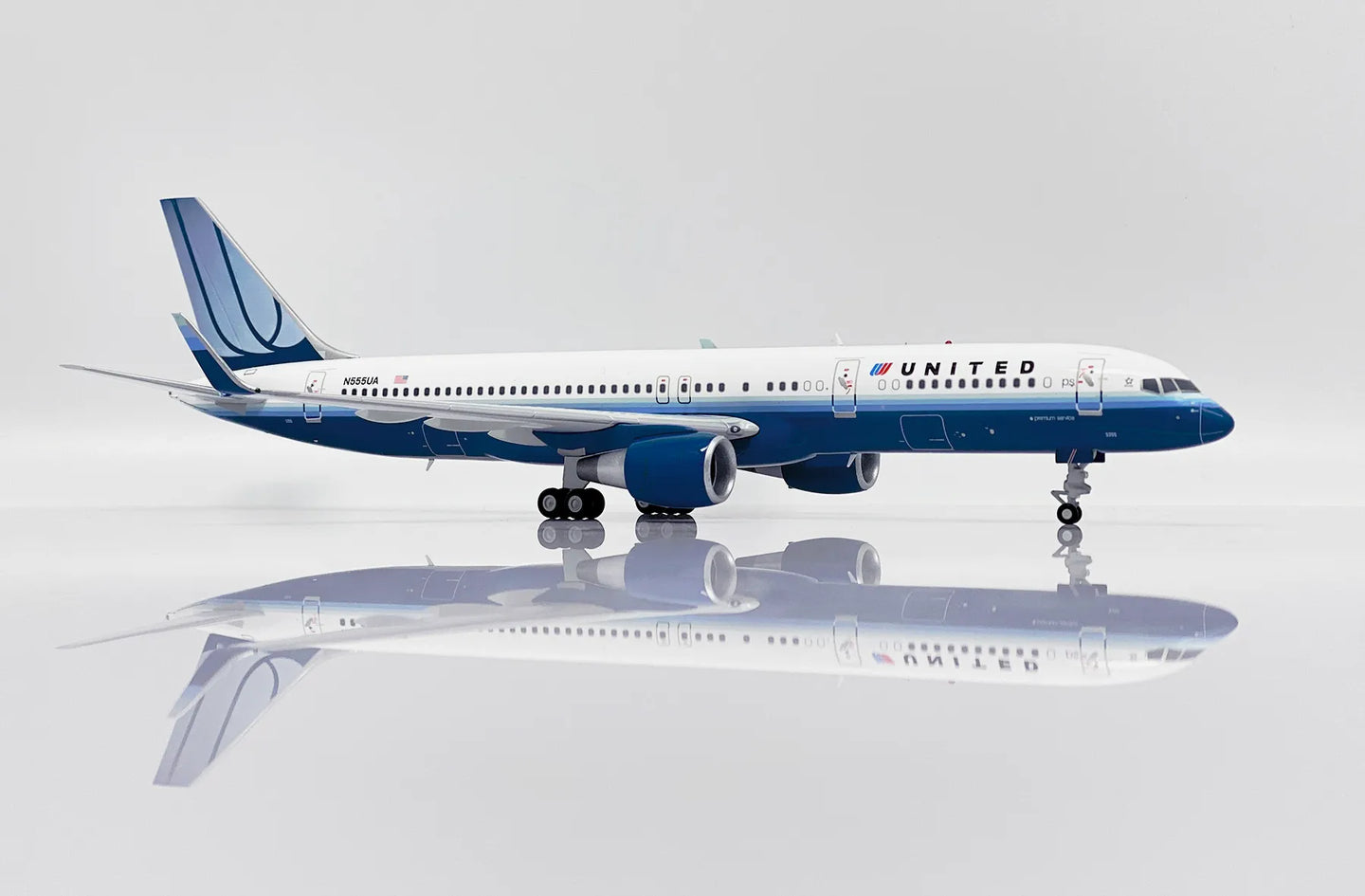 JC WINGS B757-200 UNITED AIRLINES "BLUE TULIP" REG: N555UA