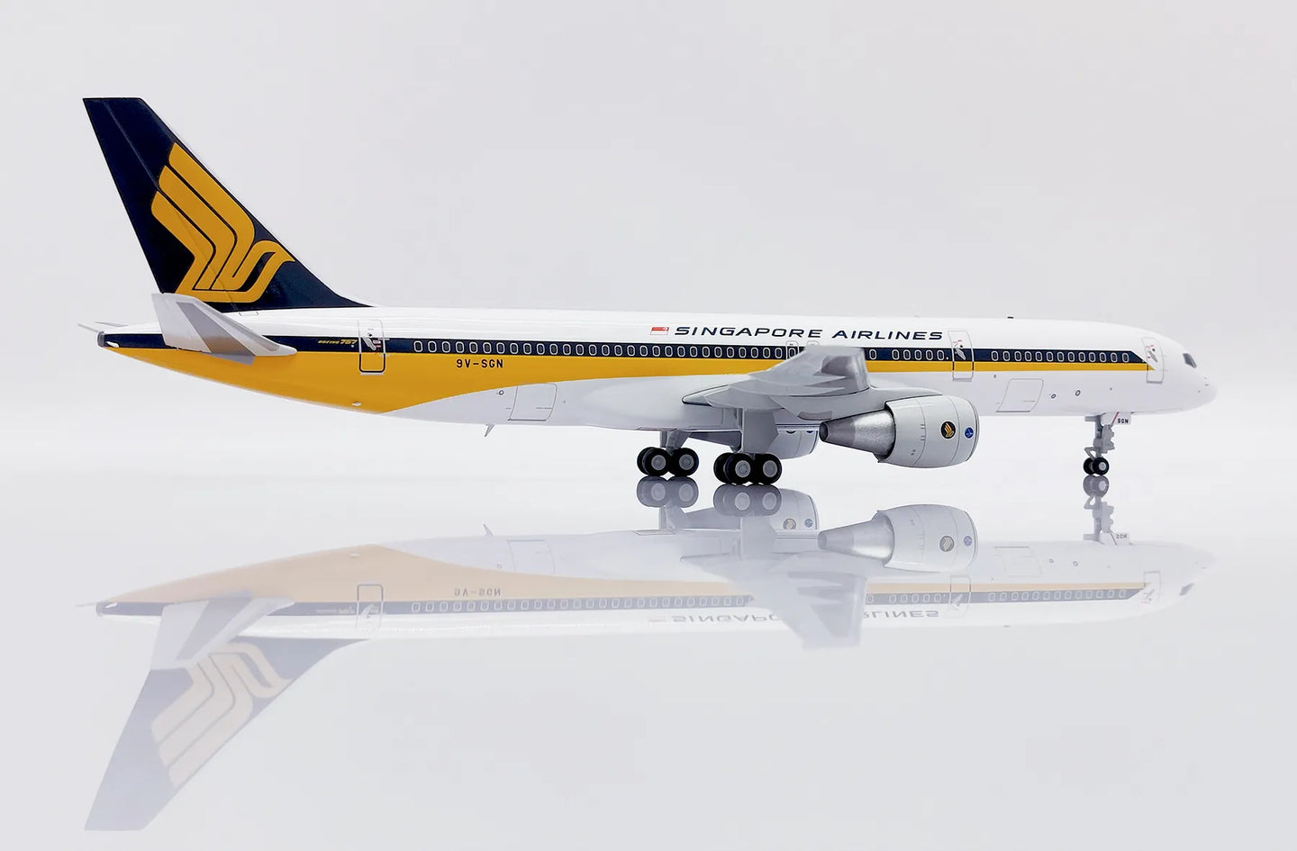 JCWINGS B757-200 SINGAPORE AIRLINES REG: 9V-SGN